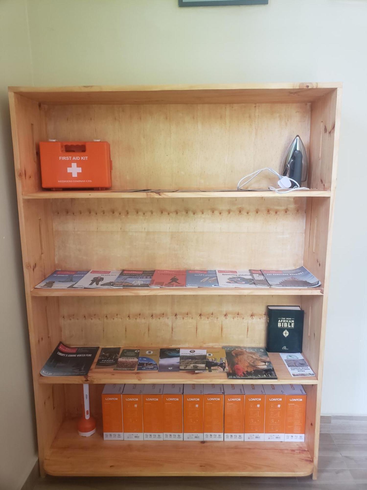 L&J Modern Backpackers Bnb Dar es Salaam Zewnętrze zdjęcie