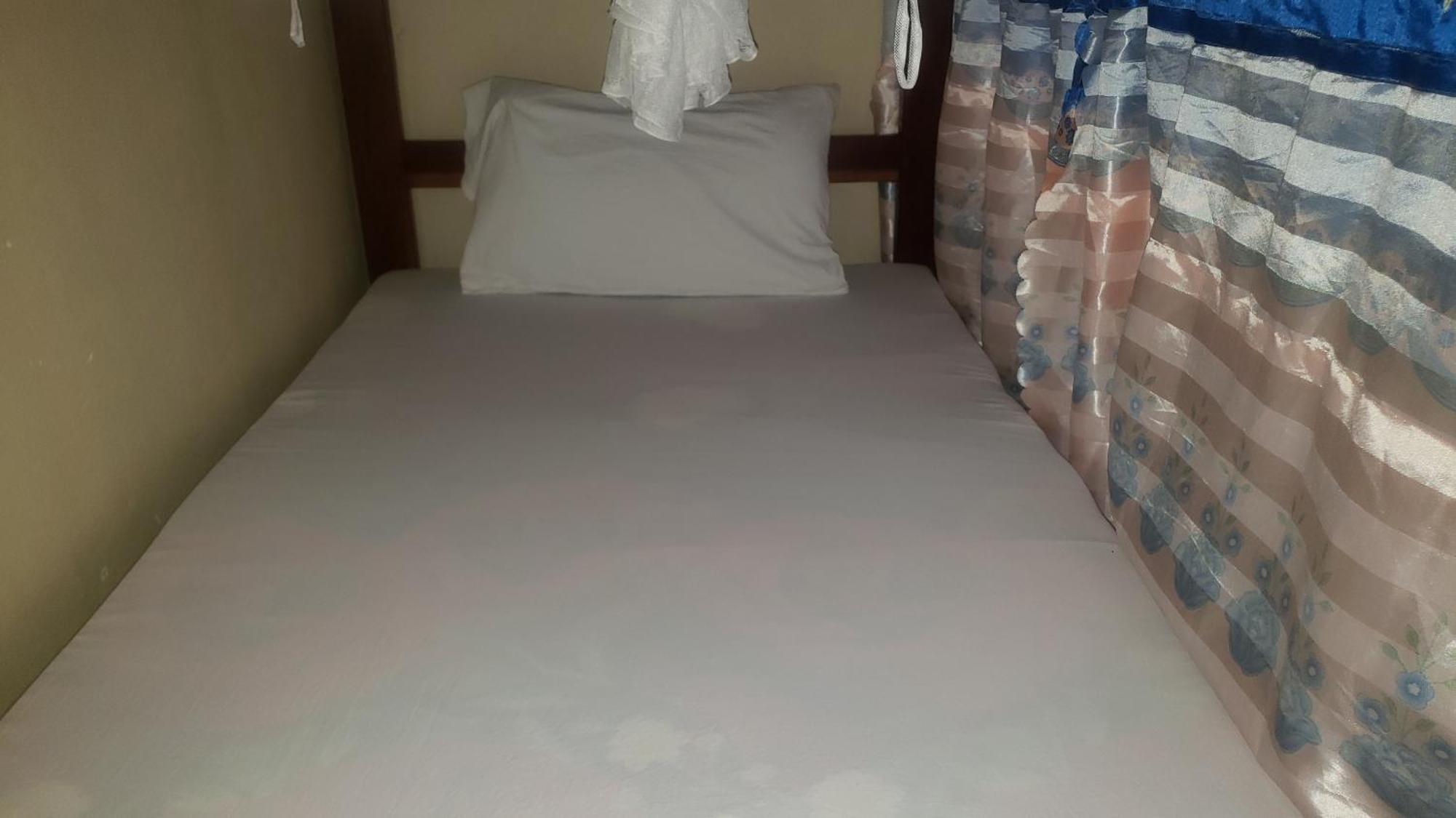 L&J Modern Backpackers Bnb Dar es Salaam Zewnętrze zdjęcie